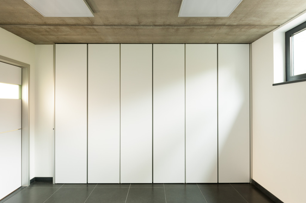 Moderne kastenwand: kast op maat.